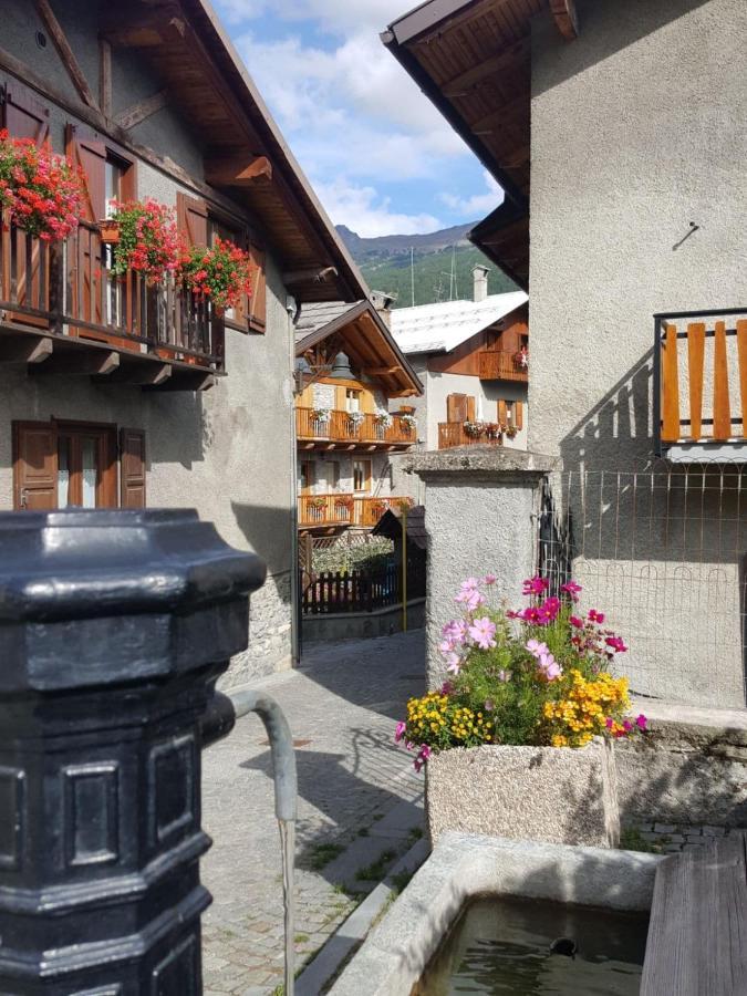 Deacons Lodge Bardonecchia Exteriör bild