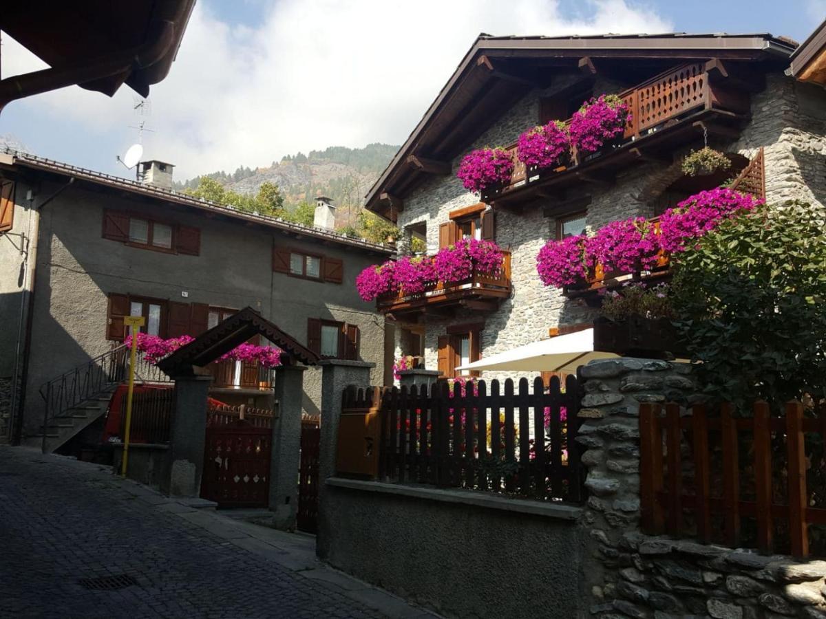 Deacons Lodge Bardonecchia Exteriör bild