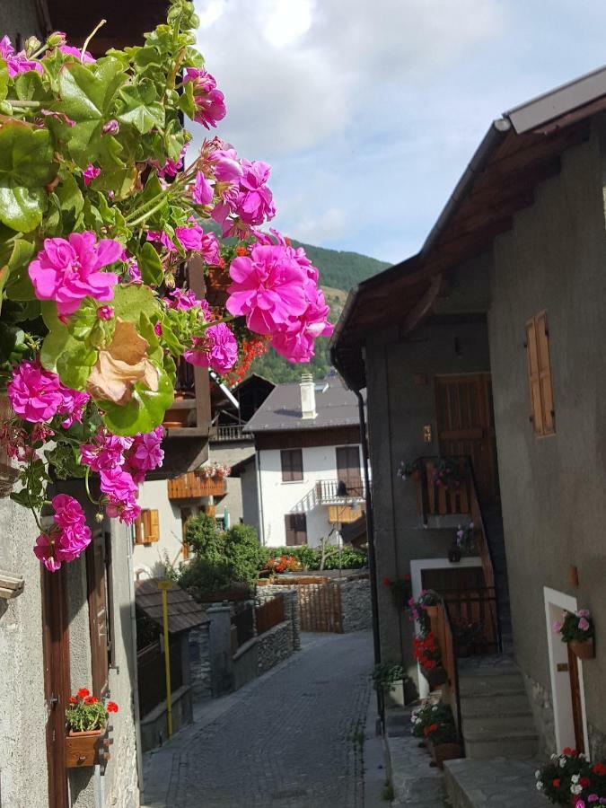 Deacons Lodge Bardonecchia Exteriör bild